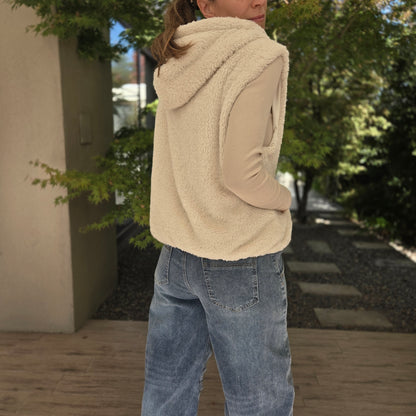 Chaqueta s/mangas "ARELIS"