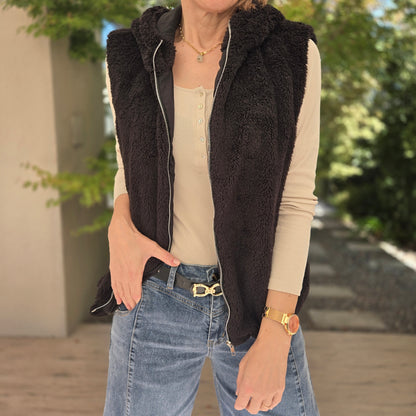Chaqueta s/mangas "ARELIS"