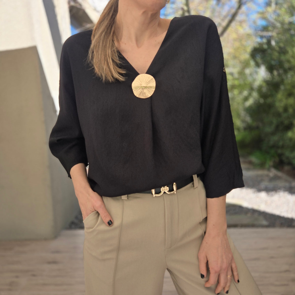 Blusa + Prendedor "REGINA"