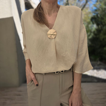Blusa + Prendedor "REGINA"